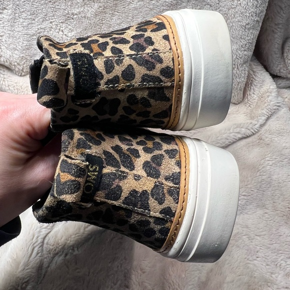 Toms Bryce Tan Classic Leopard Print Slip On Sneakers Women's Size 8.5 - Picture 7 of 8